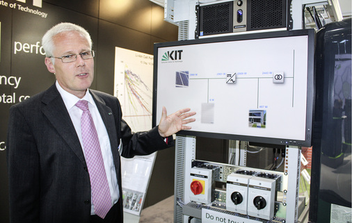 <p>
</p>

<p>
Auf der Intersolar präsentierte Olaf Wollersheim das KIT-Projekt, mittlerweile ist er zu Solarwatt Innovation in Frechen bei Köln gewechselt.
</p> - © Foto: Heiko Schwarzburger


