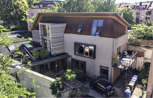 
Dieses Wohnhaus in Nürnberg wurde 1890 erbaut. Energietechnisch ist es nun nahezu auf KfW-40-Standard.



