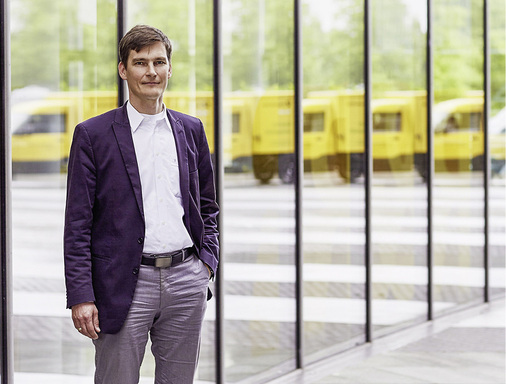 
Achim Kampker entwickelte den Streetscooter. Er ist inzwischen Geschäftsbereichsleiter für Elektromobilität bei der Deutschen Post.



