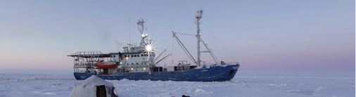 



Die Forscher und alle Solarkomponenten haben einen langen Anreiseweg hinter sich.

