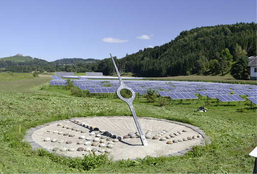 <p>
</p>

<p>
St. Veit an der Glan ist voll auf Solarenergie eingestellt. Der Solarpark mit der riesigen Sonnenuhr ist mehr als nur ein Stromerzeuger.
</p> - © Foto: Velka Botika

