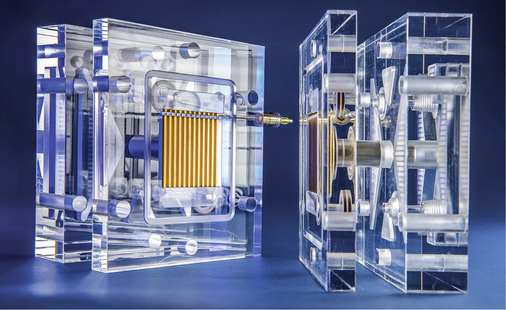 <p>
Mithilfe dieser Laborzelle führt das Fraunhofer ISE Komponentenscreenings und Langzeitmessungen für Lebensdaueruntersuchungen durch. 
</p>

<p>
</p> - © Fotos: Fraunhofer ISE

