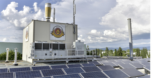 <p>
Die 700 polykristallinen Module von Canadian Solar speisen seit 2008 ins Netz ein. Insgesamt sind 154 Kilowatt installiert.
</p>

<p>
</p> - © Foto: Karmeliten Brauerei


