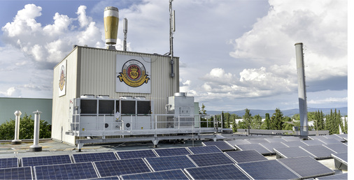 
Die 700 polykristallinen Module von Canadian Solar speisen seit 2008 ins Netz ein. Insgesamt sind 154 Kilowatt installiert.



