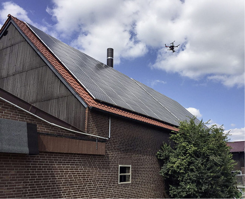 
Das Befliegen und Auswerten übernehmen Profis, der Installateur kümmert sich anschließend um Reparaturen.



