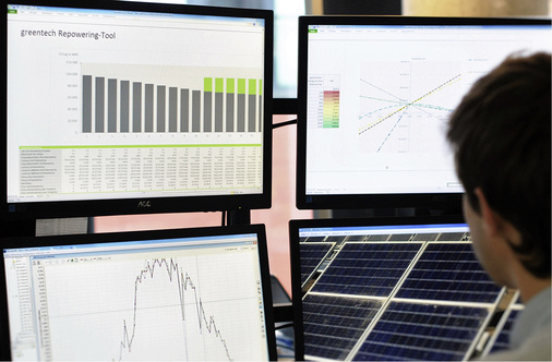 <p>
Mit dem Berechnungstool von Greentech wird die tatsächliche Rendite einer Repowering-Maßnahme kaufmännisch betrachtet und später überwacht.
</p>

<p>
</p> - © Foto: Greentech

