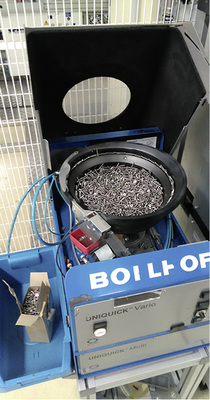 



Die Rahmen werden geschraubt, nicht verpresst.
