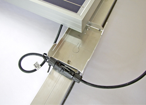 



Ab Ende Oktober gilt die neue europäische Norm für Solarkabel. Der Installateur sollte darauf achten, dass seine Leitungen auch nach dieser Norm geprüft wurden.
