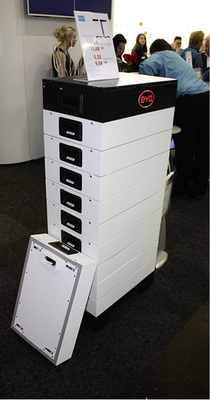 



Bei Fenecon ging es um die neuen Batteriemodule von BYD, die man einfach stapeln und einbinden kann.
