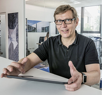 
Die Steuerung der elektrischen Systeme erfolgt über den Energiemanager und Notepad.
