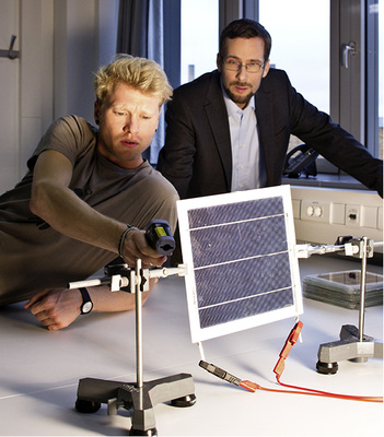 <p>
</p>

<p>
Rund 100 Absolventen jährlich verlassen im Studiengang Regenerative Energiesysteme die Hochschule für Technik und Wirtschaft in Berlin.
</p> - © Foto: Friederike Coenen

