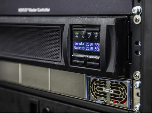 



Die Netzfrequenz sollte immer bei 50 Hertz liegen.
