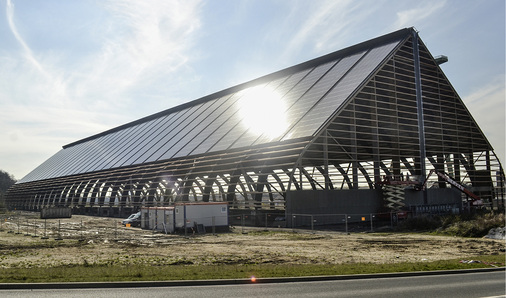 



Die Photovoltaikanlage auf der alten Kohlenmischhalle in Dinslaken ist die erste Dachanlage, die Wirsol im Rahmen von Montan Solar gebaut hat.
