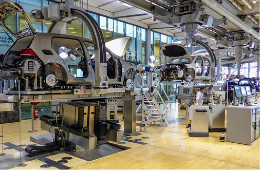 



Die Tagesproduktion des E-Golfs soll ab März 2018 schrittweise von 35 auf 70 Fahrzeuge steigen.
