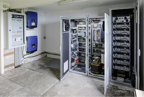 <p>
</p>

<p>
Das ins Gebäude integrierte Speichersystem liefert 30 Kilowatt Leistung und 61 Kilowattstunden Kapazität. 
</p> - © Foto: Qinous

