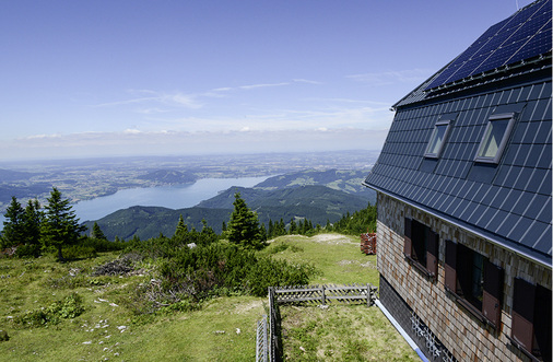 <p>
</p>

<p>
Eine Spitzenaussicht aus 1.527 Metern über dem Meeresspiegel. Eine spezielle Kamera liefert alle zehn Minuten ein Panoramabild vom Hochleckenhaus.
</p> - © Foto: Qinous

