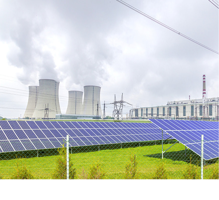 



Seit Jahren schon liefern Solarmodule am Atomkraftwerk Dukovany sauberen und von allem sicher hergestellten Strom.
