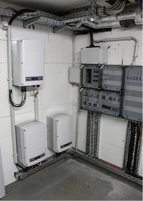 



Der Anschluss erfolgte über Inverter von Solaredge.
