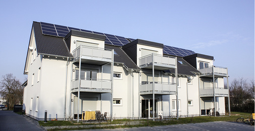 <p>
</p>

<p>
Mehrere Gebäude bilden das neue Wohnquartier an der Lehmannstraße. Auf allen wurde Photovoltaik installiert.
</p> - © Foto: HS

