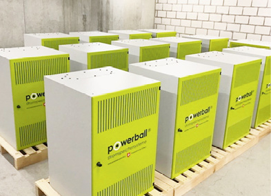 



Frisch auf Lager: die Bleispeicher vor der Auslieferung.
