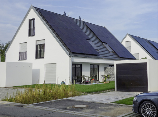 



Die Schrägdächer sind für die Solarenergie optimal. Und sie bieten viel Wohnraum.
