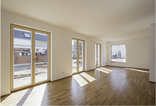 



Die Gestaltung der Glasflächen erlaubt hohe passive Solargewinne.
