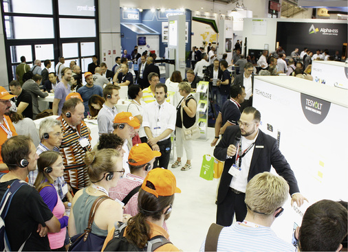 
Großer Andrang bei Tesvolt, wo neue Stromspeicher für Gewerbekunden vorgestellt wurden. Dieses Marktsegment wächst sehr stark.



