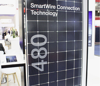 
Zukunftsmusik: 480 Watt aus 72 Zellen – daran arbeitet Meyer Burger in der Schweiz.



