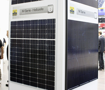 <p>
Das Halbzellenmodul der Solar Fabrikhat einen Wirkungsgrad von 19,26 Prozent.
</p>

<p>
</p> - © Foto: Heiko Schwarzburger

