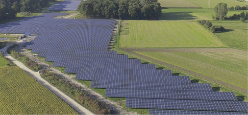 



Freiflächenanlagen werden seit Juli mit den Anlagen zusammengezählt, die innerhalb einer Gemeinde im Umkreis von zwei Kilometern errichtet wurden.
