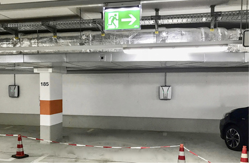 
Einbausituation der Ladeboxen im Parkhaus der Rheinenergie.



