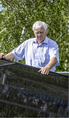 
Energieberater Heinz Schöne hat das Solardach geplant und die Montage überwacht.



