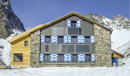 
In den Räumen der Tuoihütte sorgen seit 2008 zwei Solar-Luft-Systeme für ein angenehmes Raumklima.



