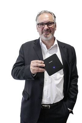 



Plug-and-play: Der neue Energiemanager von Solarwatt kommt ohne zusätzliche Verkabelung im Haus aus.
