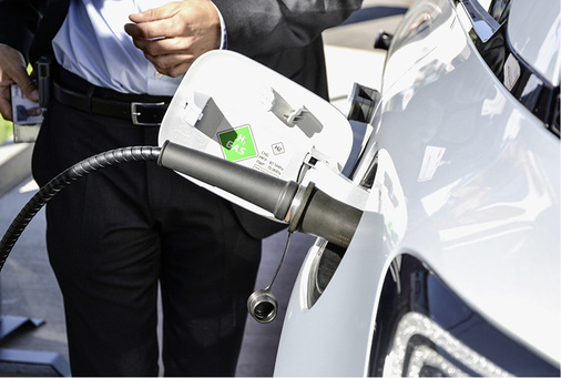 



Anders als bei der Batterieelektromobilität: Die Schnittstelle zum Auto ist genormt.
