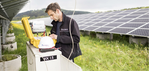 <p>
</p>

<p>
In diesem Jahr wurden die Ausbauziele der Bundesregierung endlich wieder erreicht. Und schon ruft die Groko nach neuen Kürzungen.
</p> - © Foto: Goldbeck Solar

