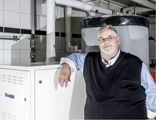 <p>
Gerhard Golkowski aus Hückelhoven hat ein Gerät gekauft und installiert.
</p>

<p>
</p> - © Foto: Solidpower

