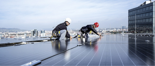 



Vor allem der Zubau von gewerblichen Anlangen muss schneller gehen. Da steht aber die Eigenverbrauchsabgabe noch im Weg.
