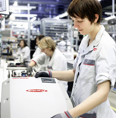 



Fertigung des Symo Hybrid bei Fronius im österreichischen Sattledt.
