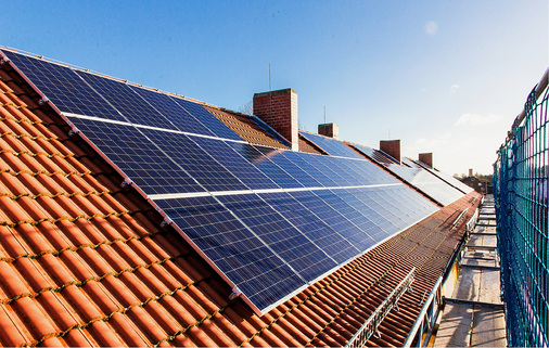 
Die Hersteller wollen es den Handwerkern und auch den Großhändlern mit ihren neuen Entwicklungen einfacher machen. Es ist ihr Beitrag zur Preissenkung.



