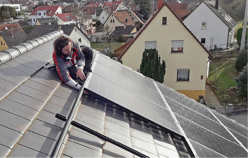 <p>
</p>

<p>
Die Einlegeschienen waren im vergangenen Jahr einer der Schwerpunkte auf der Intersolar.
</p> - © Foto: K2 Systemse

