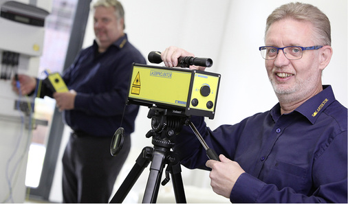 
Klaus Terlinden ist gleichfalls Elektromeister und verfügt über jahrzehntelange Erfahrung bei der Fehlersuche.



