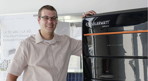 
Sven Dönnewald von Ewenso berät die Kunden und plant Solaranlagen.



