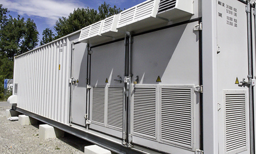 
Einzelner Speichercontainer mit Auslässen für die Lüftung.



