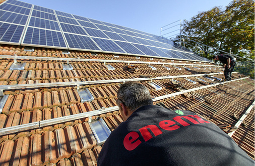 <p>
Die Franchisepartner von Enerix installieren nur private Anlagen oder bei kleinen Gewerbekunden.
</p>

<p>
</p> - © Foto: Enerix

