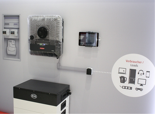 



Der Gen24plus bindet Hochvoltbatterien ein, hier die B-Box HV von BYD.
