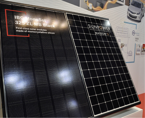 <p>
</p>

<p>
IBC Solar stellte ein monokristallines Multi-Busbar-Modul vor und hat jetzt die Sunpower-Module im Sortiment.
</p> - © Foto: Petra Franke

