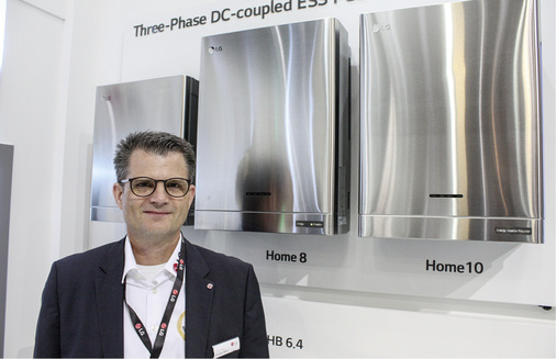 



Michael Harre von LG Electronics brachte neue Speichersysteme nach München: mit acht und zehn Kilowatt (AC).
