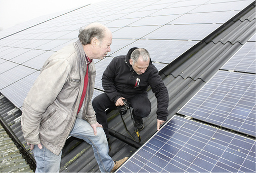 <p>
</p>

<p>
Überprüfung von Anlagen mit S-Energy-Modulen: Hier wurde ein Hotspot gefunden.
</p> - © Foto: Heiko Schwarzburger

