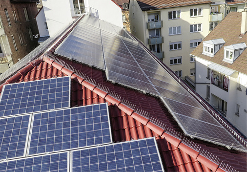 



Die Drähte an der Unterkante dürfen nicht über das Modul hinausragen..
